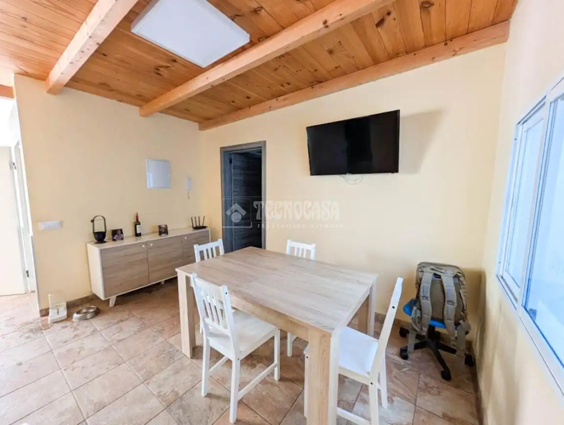 Comedor de Casa adosada en venta en Telde con Terraza y Balcón