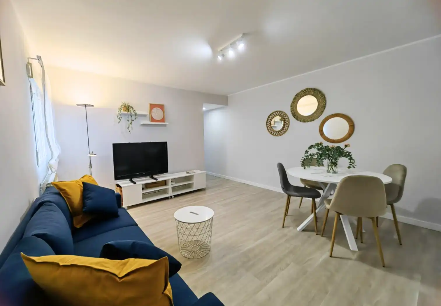 Flat for rent in Calle de Ofelia Nieto, Berruguete