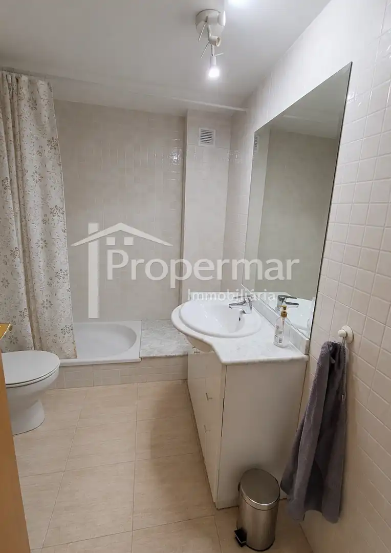 Baño de Piso en venta en Badalona con Aire acondicionado y Calefacción
