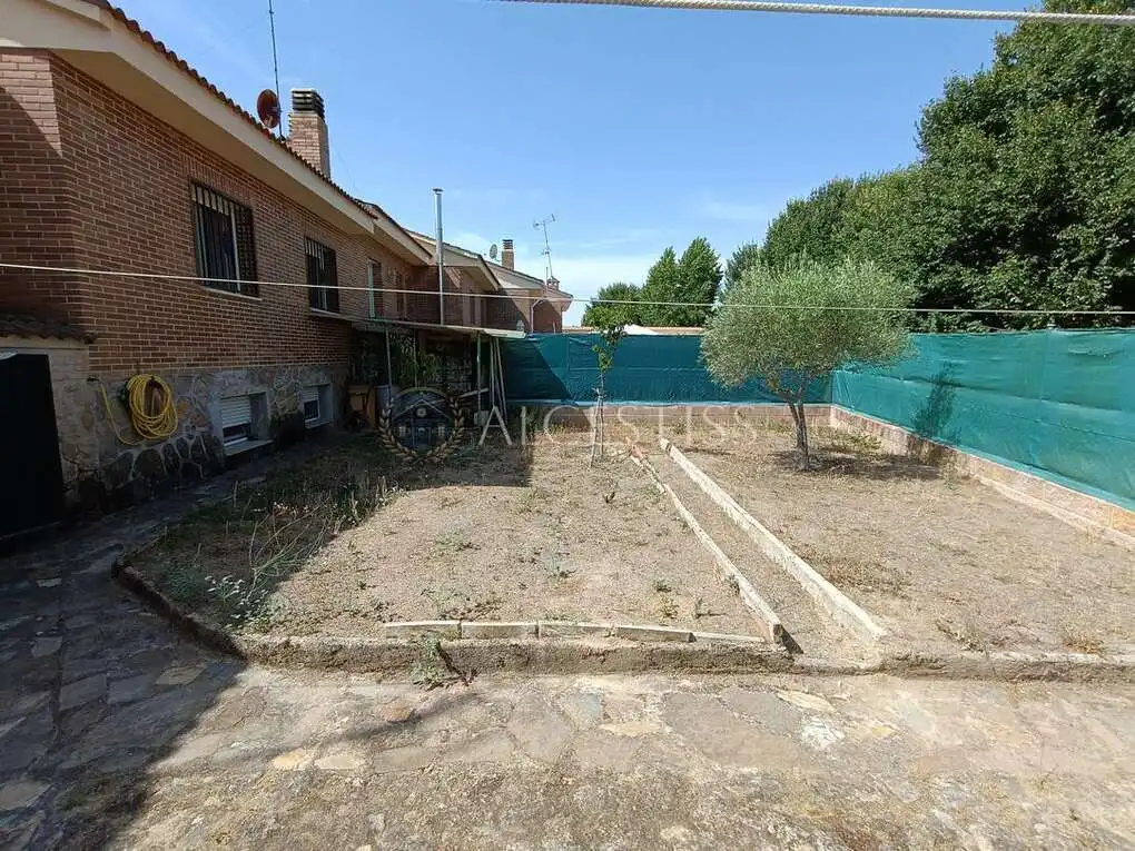 Adossat amb jardí en venda a Méntrida, imagen 56