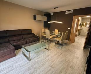 Sala d'estar de Pis en venda en  Jaén Capital amb Calefacció, Terrassa i Traster