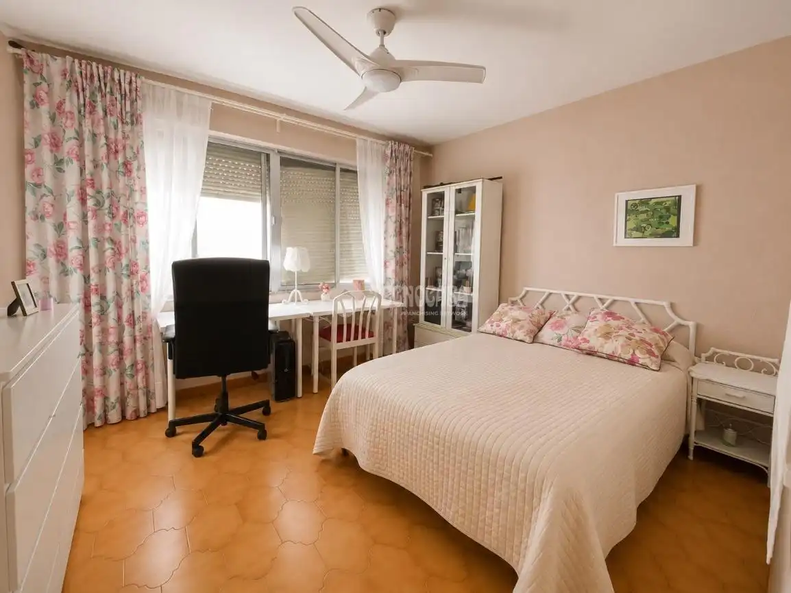 Bedroom of Detached homes for sale in Dos Hermanas