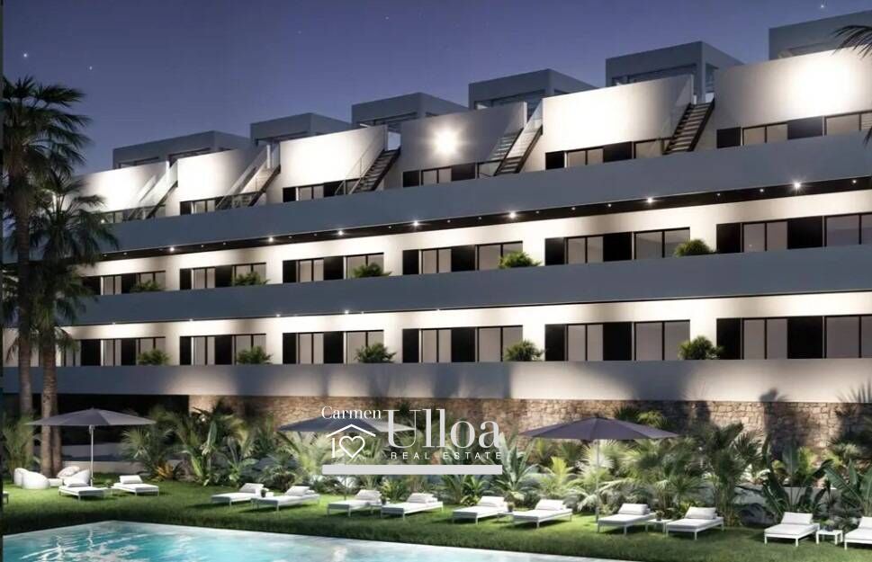 Vista exterior de Planta baixa en venda en Finestrat amb Jardí privat, Terrassa i Piscina comunitària