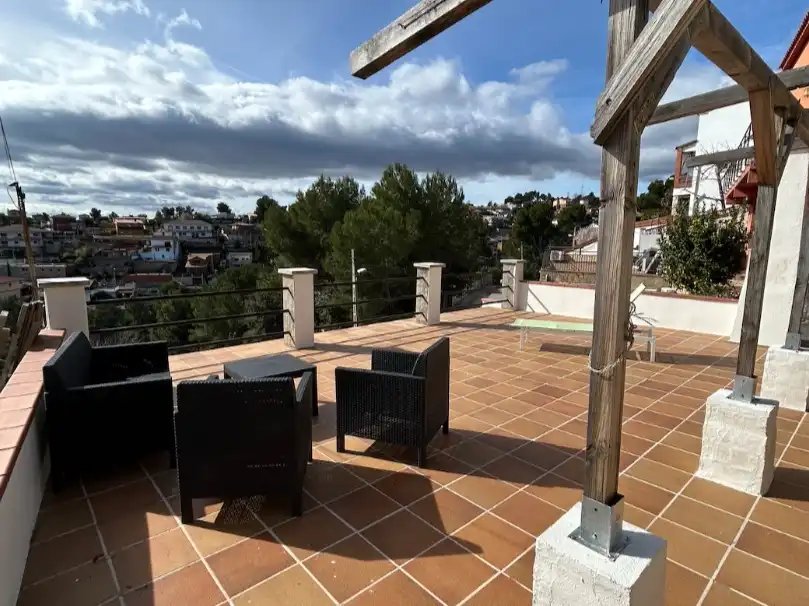 House with garden to rent in Pica Estats 29