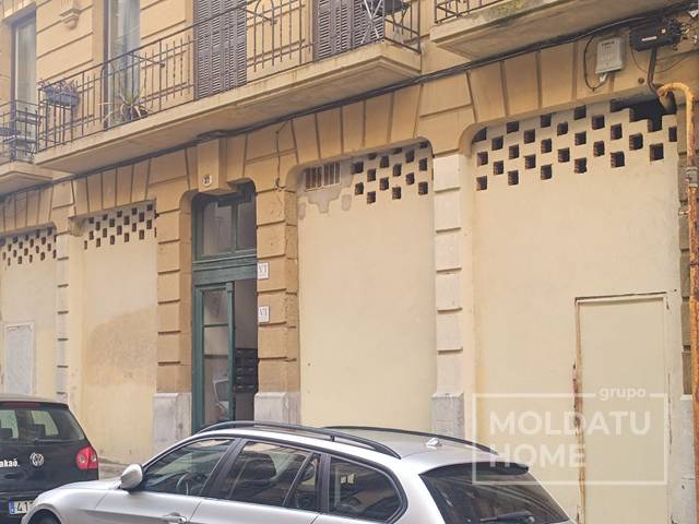 Local comercial en Alquiler en Área Romántica