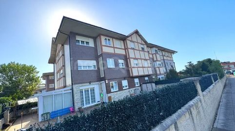 Foto 2 de Piso en venta en Calle Damaso Alonso, 54, Peñacastillo - Nueva Montaña, Santander