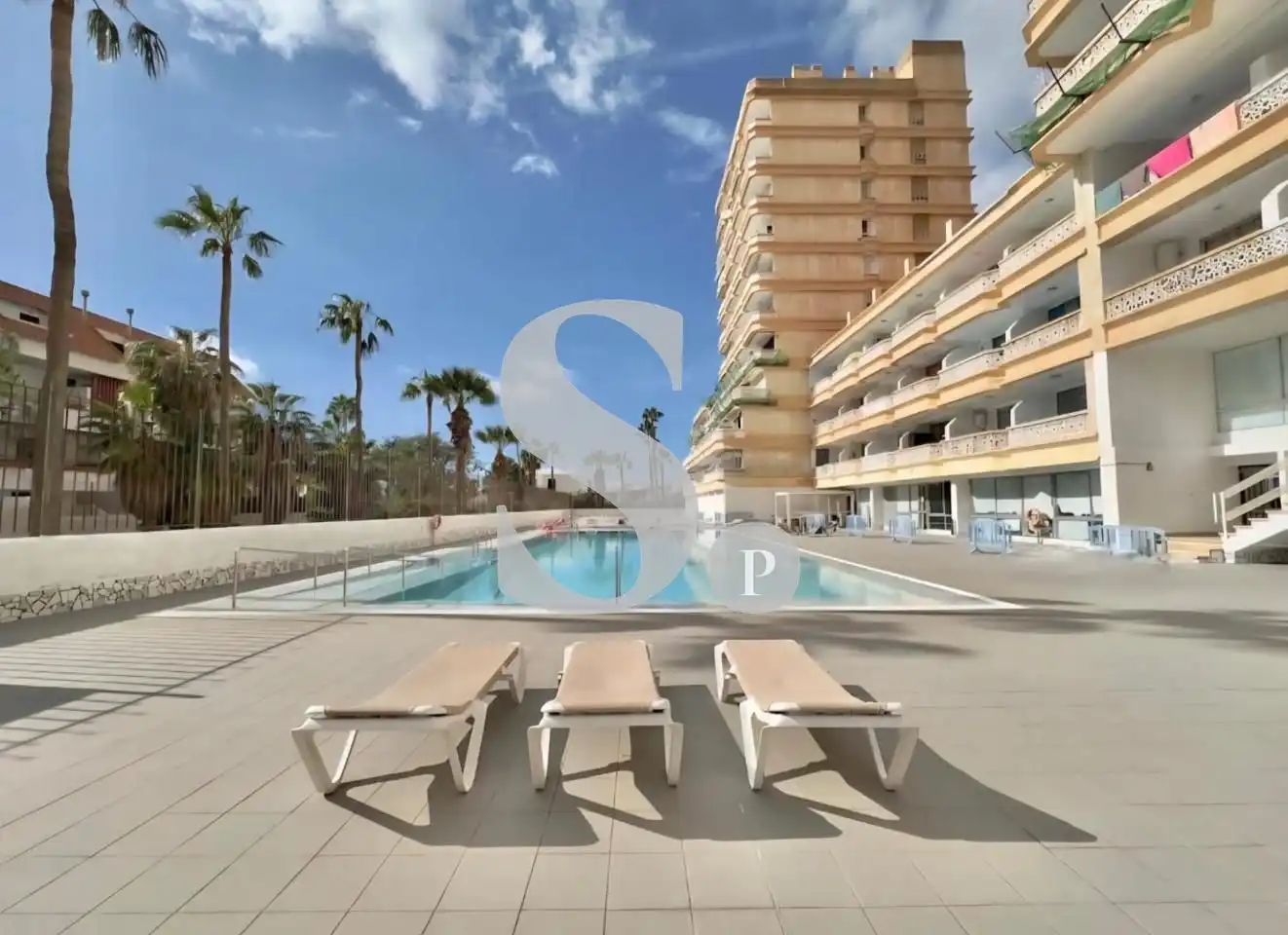 Baixos amb piscina de lloguer a Avenida Kurt Konrad Mayer, imagen 4