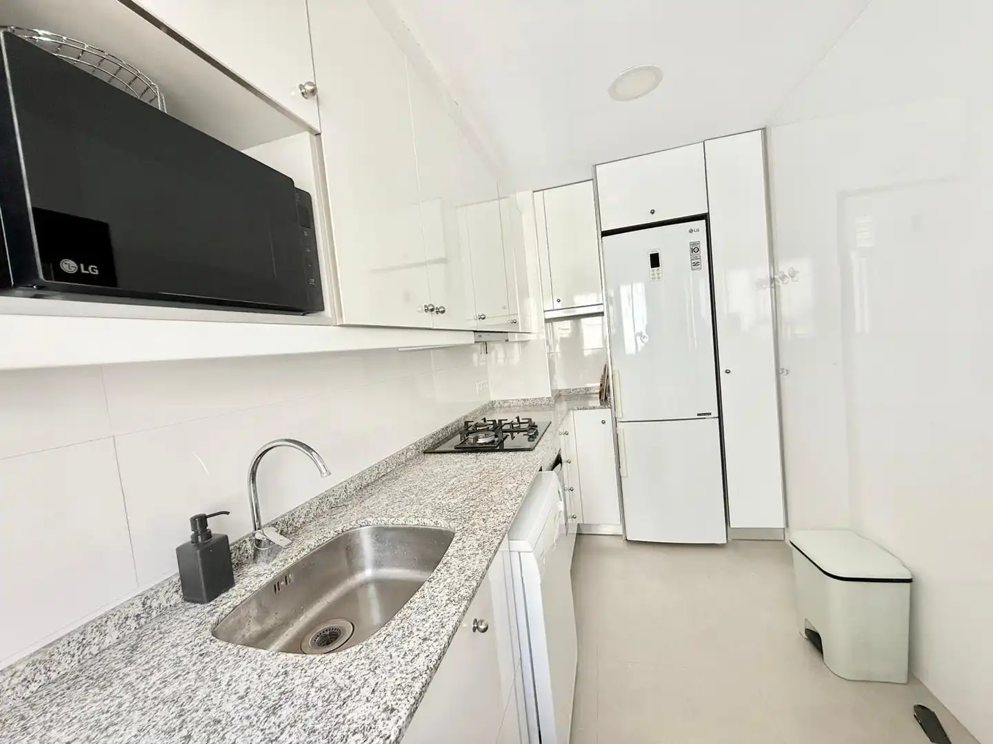 Kitchen of Flat for rent in Valencia  with Air Conditioner, Parquet flooring and Terrace