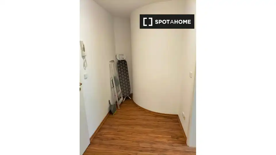 Dormitori de Apartament per a compartir en Huete amb Aire condicionat, Terrassa i Moblat
