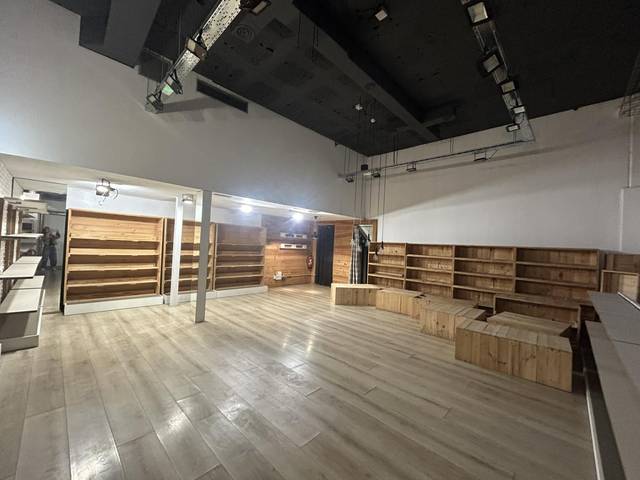 Local comercial en Venta en N-150, KM 6 en Zona Industrial