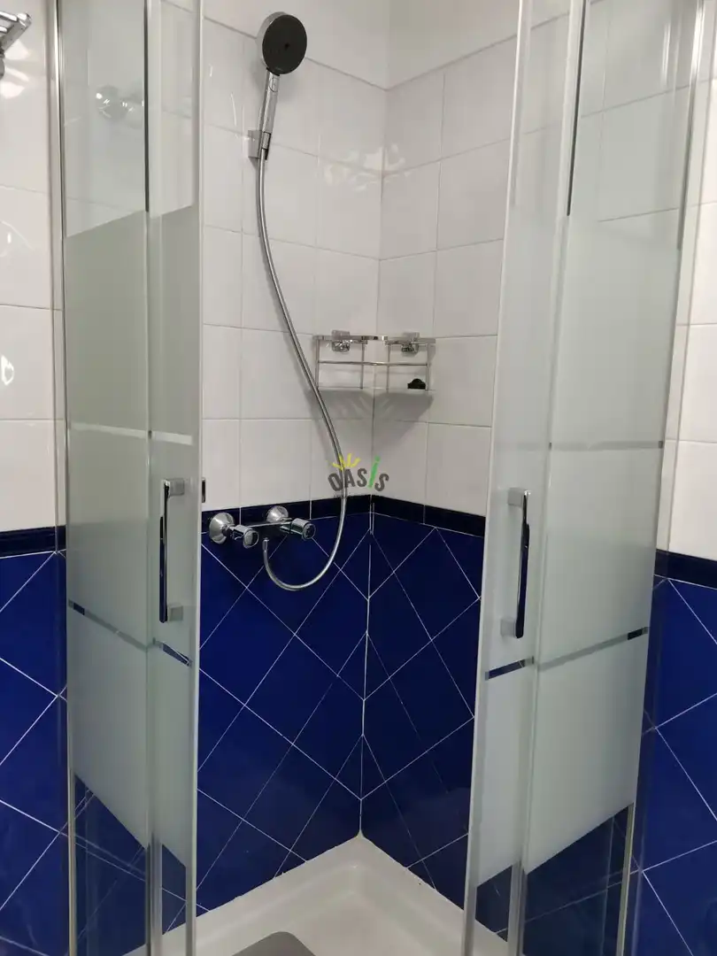 Bany de Pis de lloguer en Santa Cruz de Tenerife amb Moblat