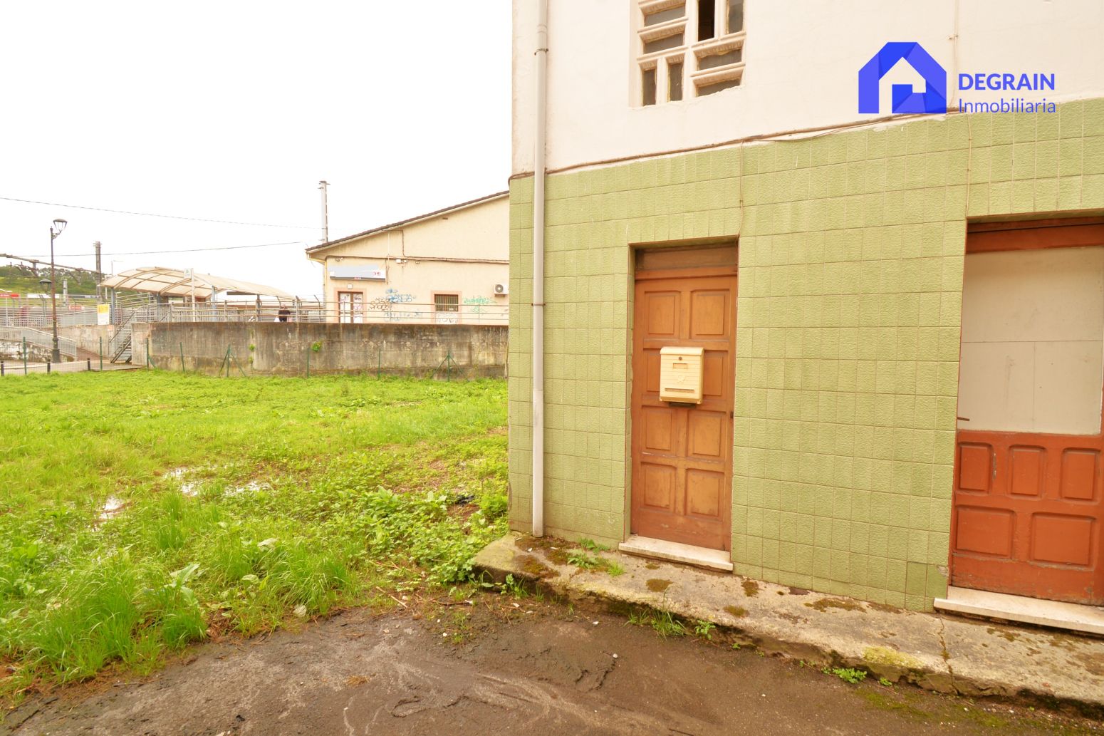 Vista exterior de Casa o xalet en venda en Llanera amb Calefacció i Traster