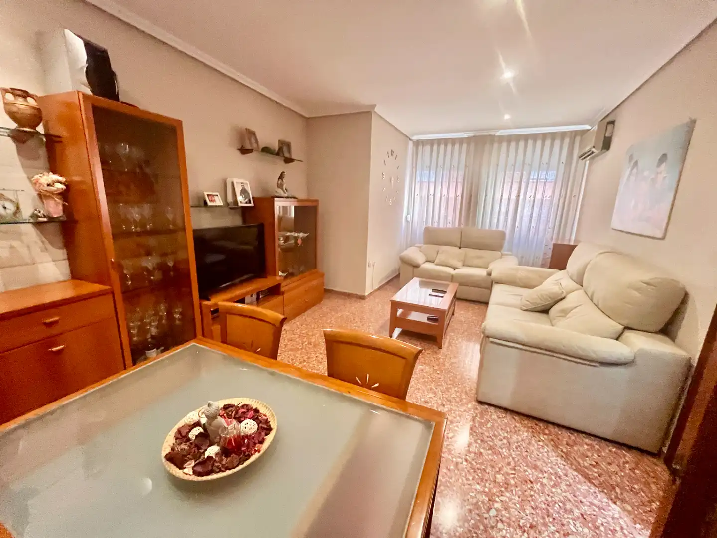 Sala d'estar de Planta baixa en venda en Torrent amb Aire condicionat
