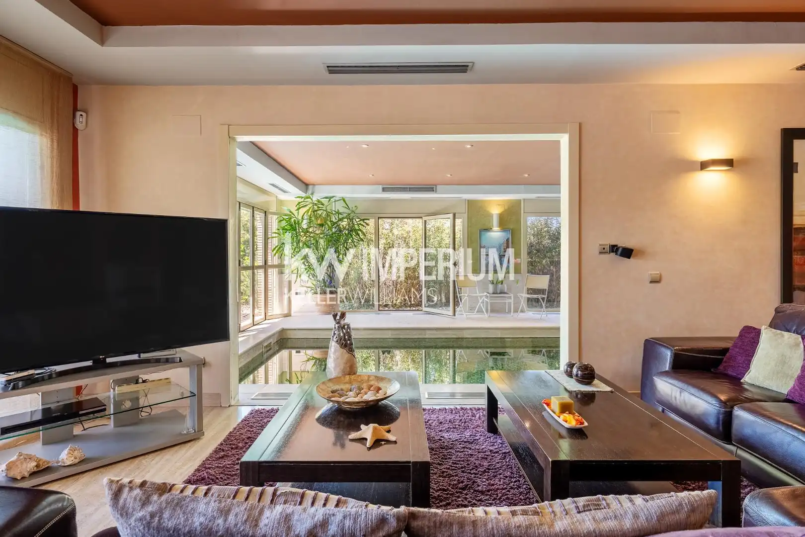 Living room of Houses for sale in Cambrils  with Air Conditioner, Private garden and Terrace