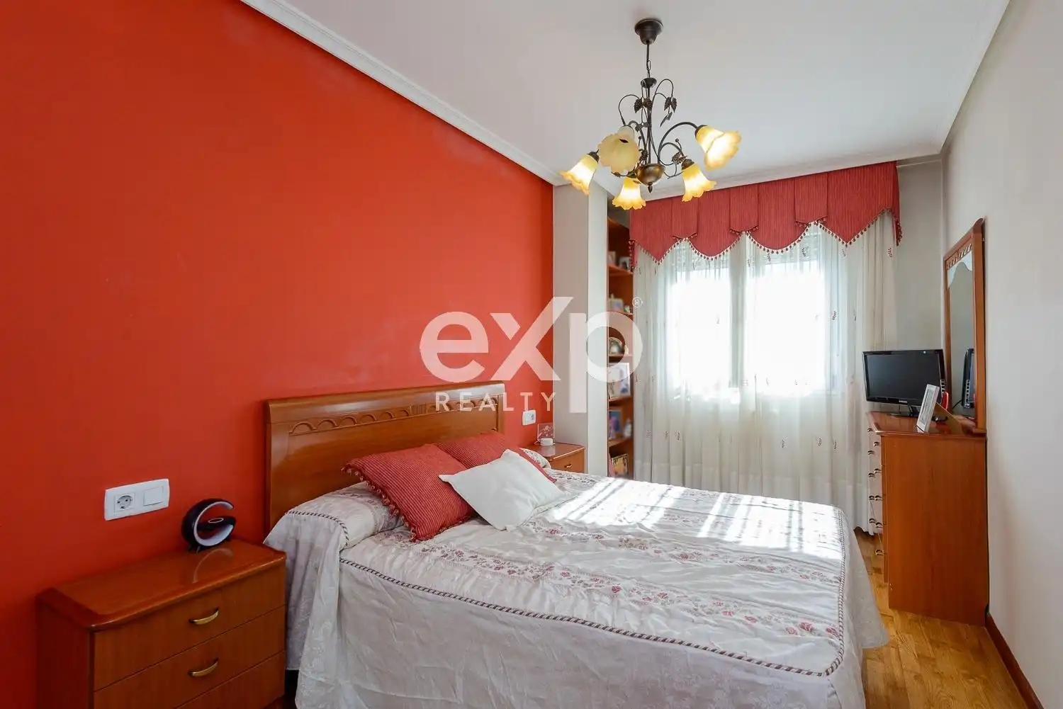 Bedroom of Flat for sale in Oviedo   with Heating, Storage room and Furnished