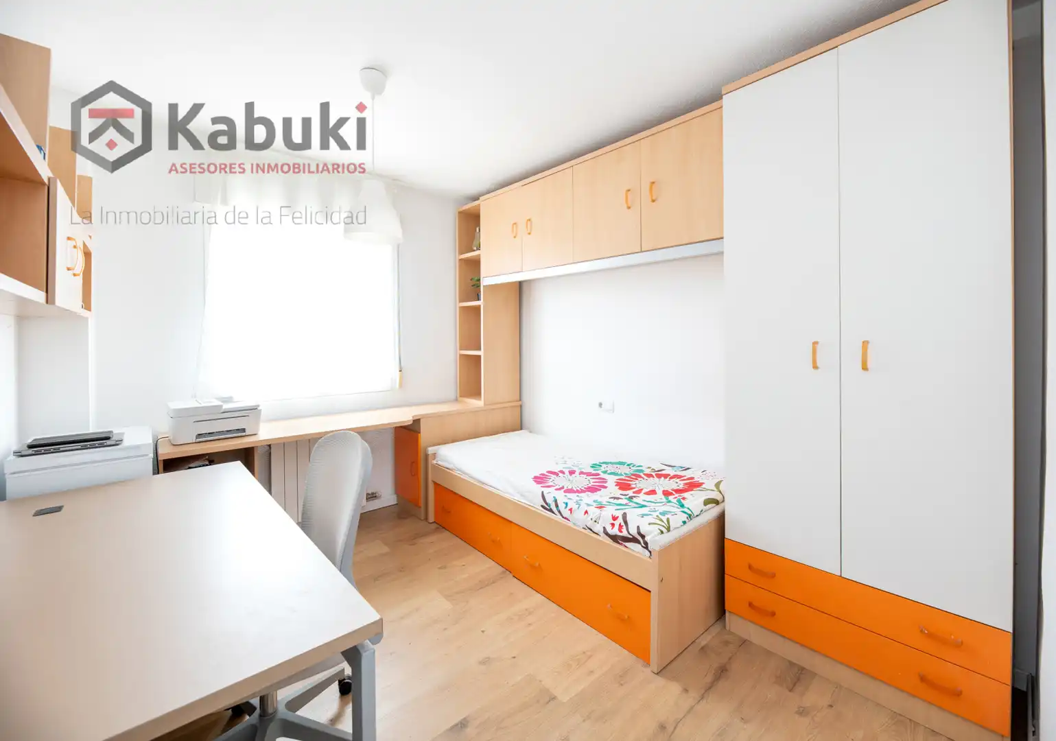 Bedroom of Attic for rent in Granada  with Air Conditioner, Heating and Private garden