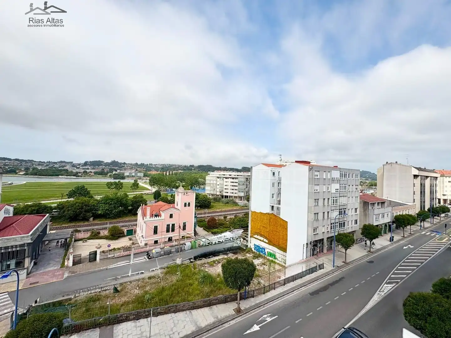 Exterior view of Flat for sale in Culleredo  with Heating
