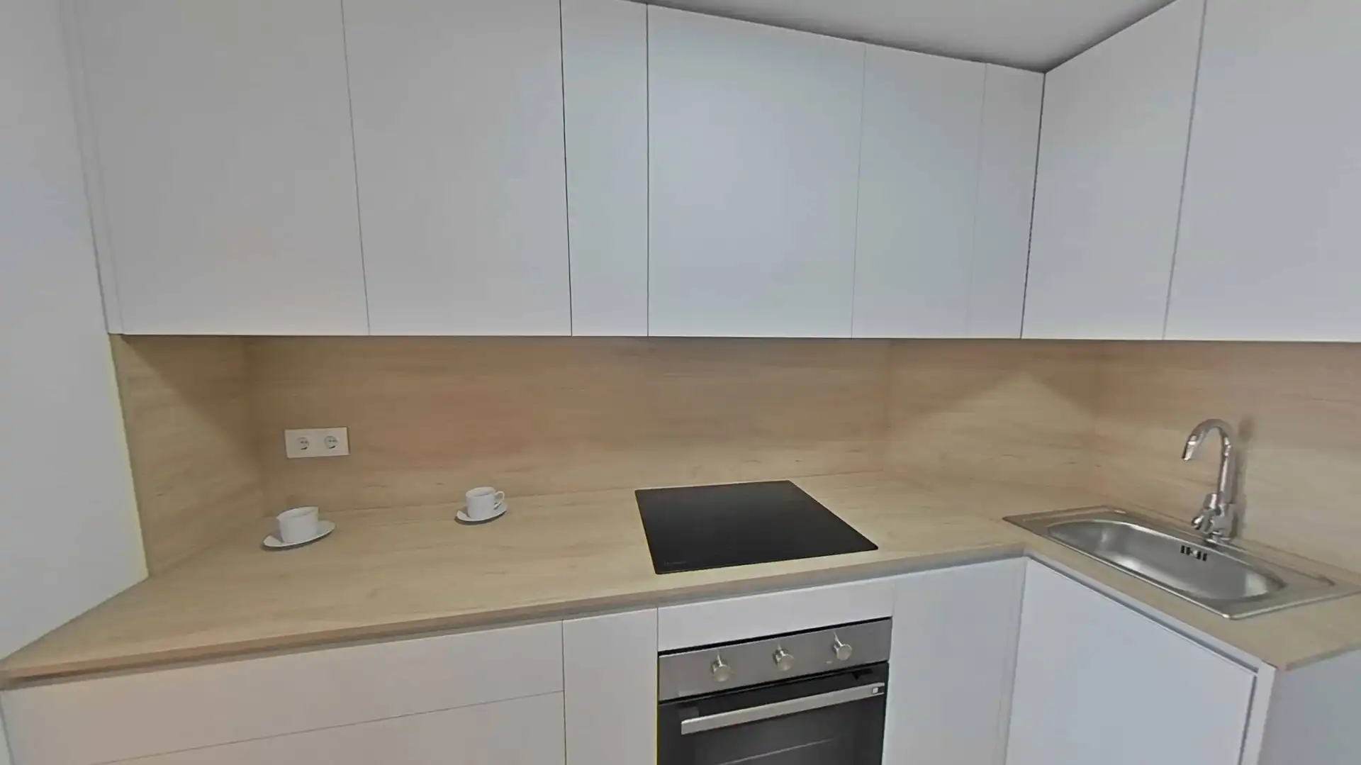 Cuina de Apartament en venda en Torrevieja amb Aire condicionat, Calefacció i Terrassa