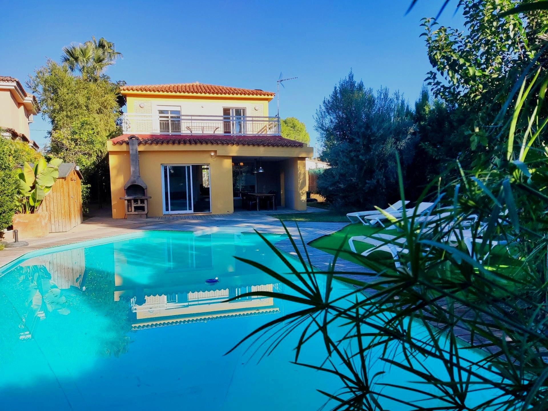 Piscina de Casa o xalet en venda en Riba-roja de Túria amb Calefacció, Terrassa i Piscina