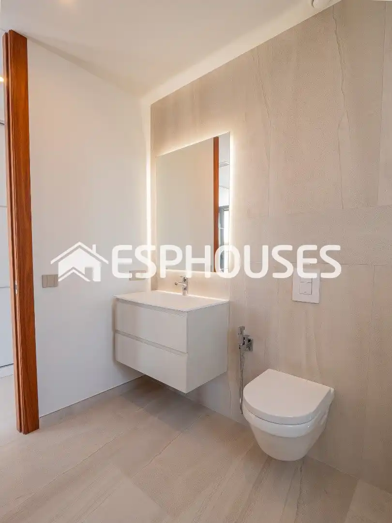Bathroom of Houses for sale in Finestrat  with Air Conditioner, Terrace and Swimming Pool