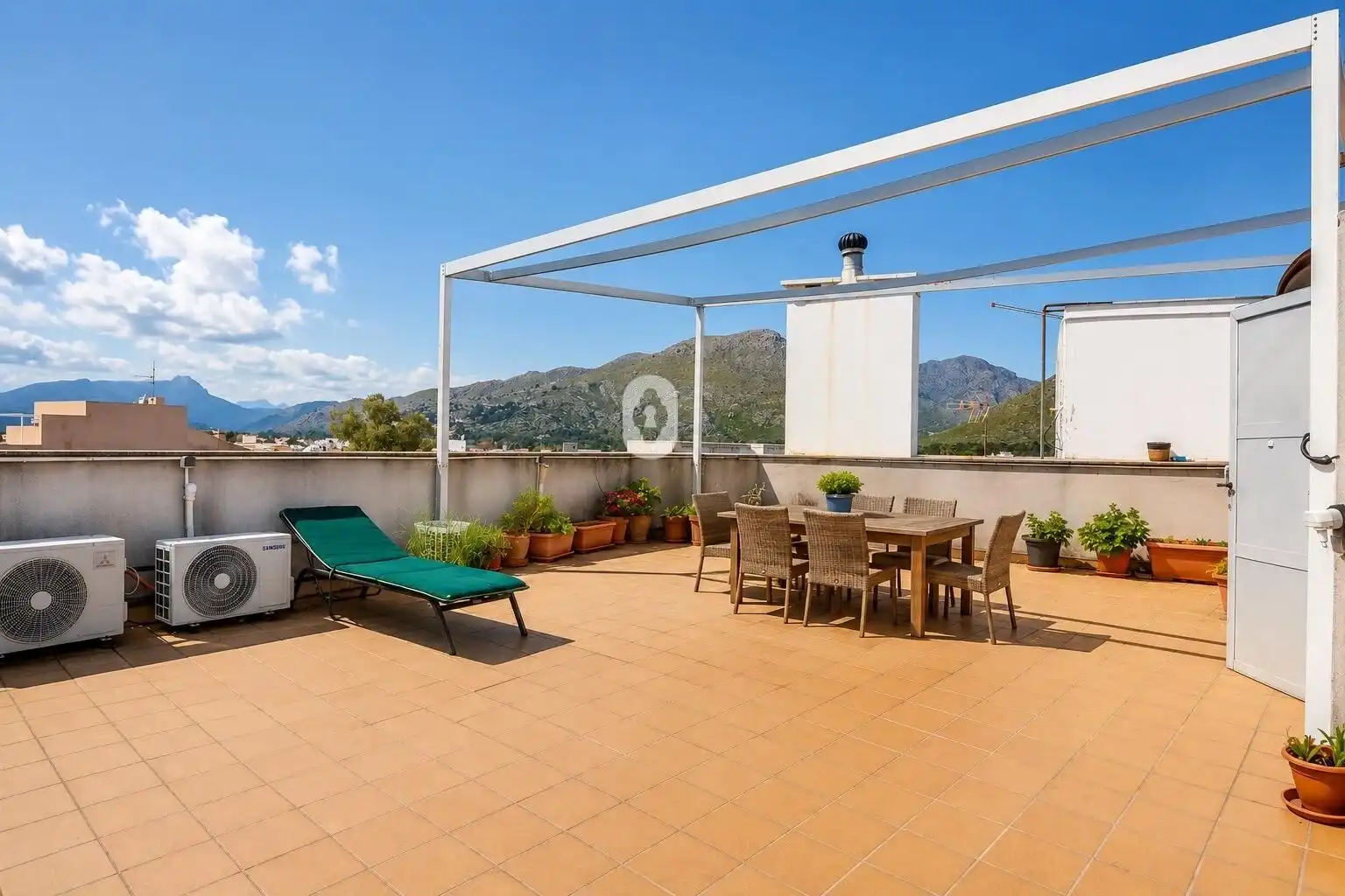 Terrasse von Dachboden zum Verkauf in Pollença mit Klimaanlage, Heizung und Parkett