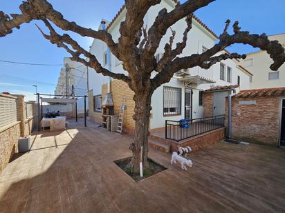 Exterior view of Single-family semi-detached for sale in El Vendrell  with Air Conditioner, Terrace and Balcony