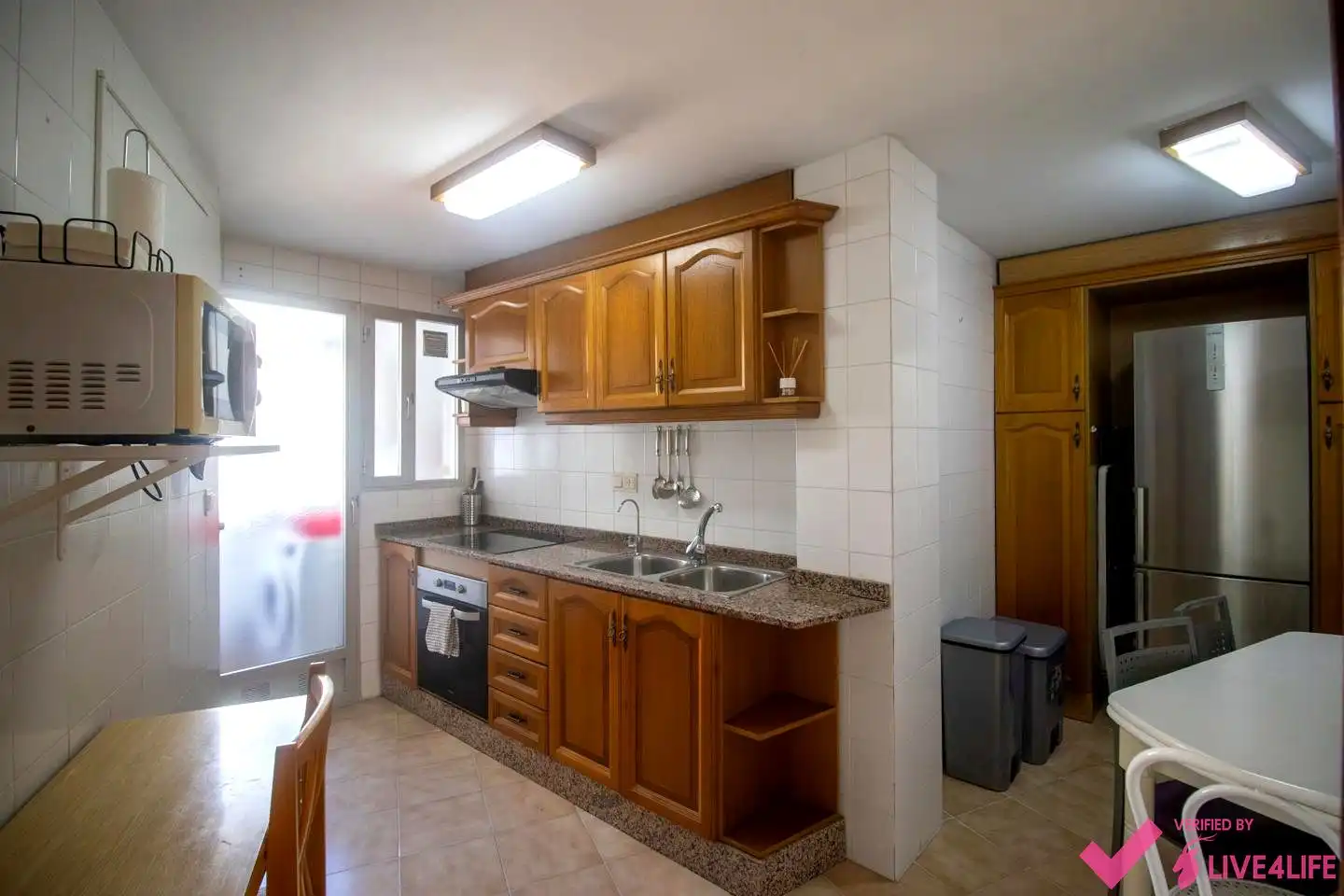 Kitchen of Flat for share in Valencia  with Air Conditioner and Furnished