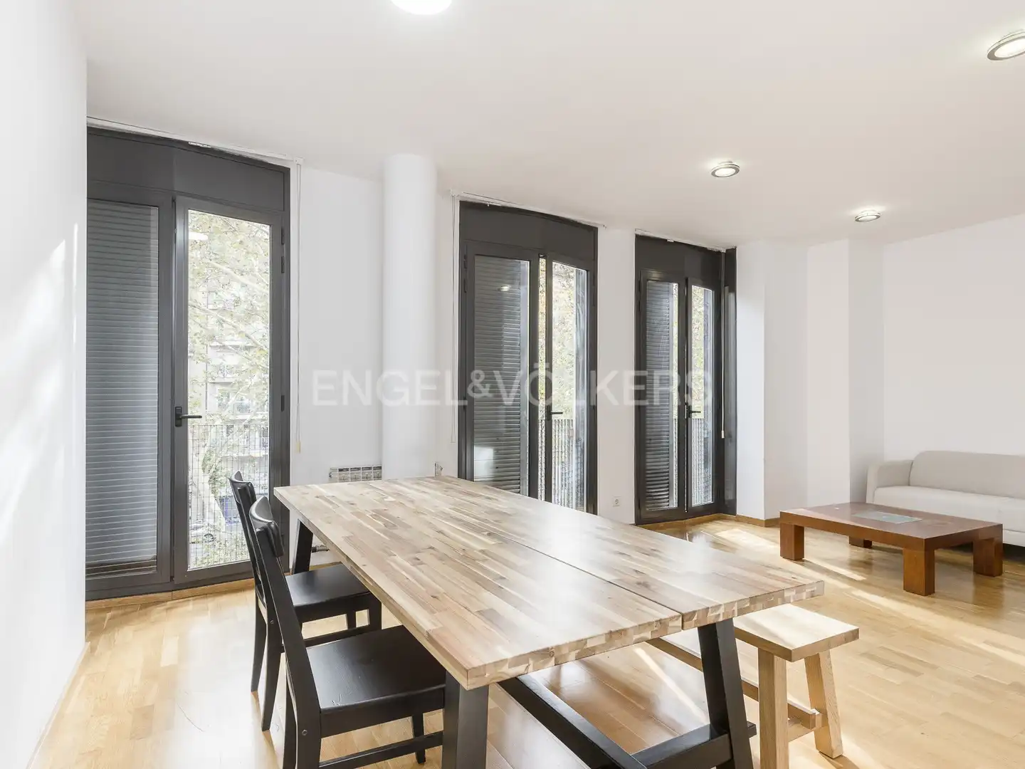 Comedor de Piso de alquiler en  Barcelona Capital con Aire acondicionado, Calefacción y Parquet