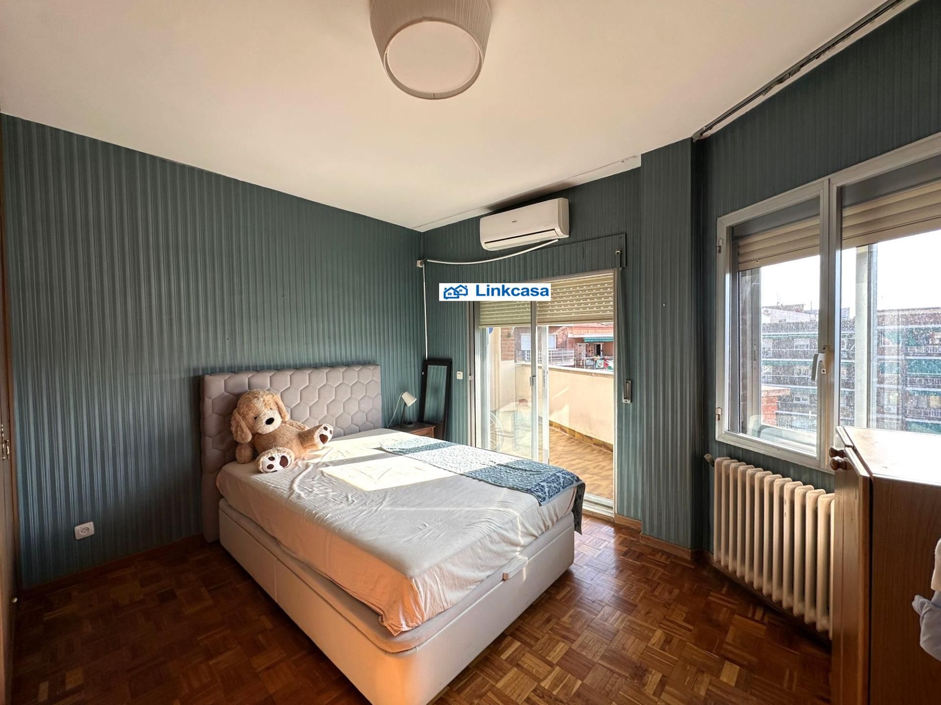 Dormitori de Dúplex en venda en  Madrid Capital amb Aire condicionat, Calefacció i Terrassa