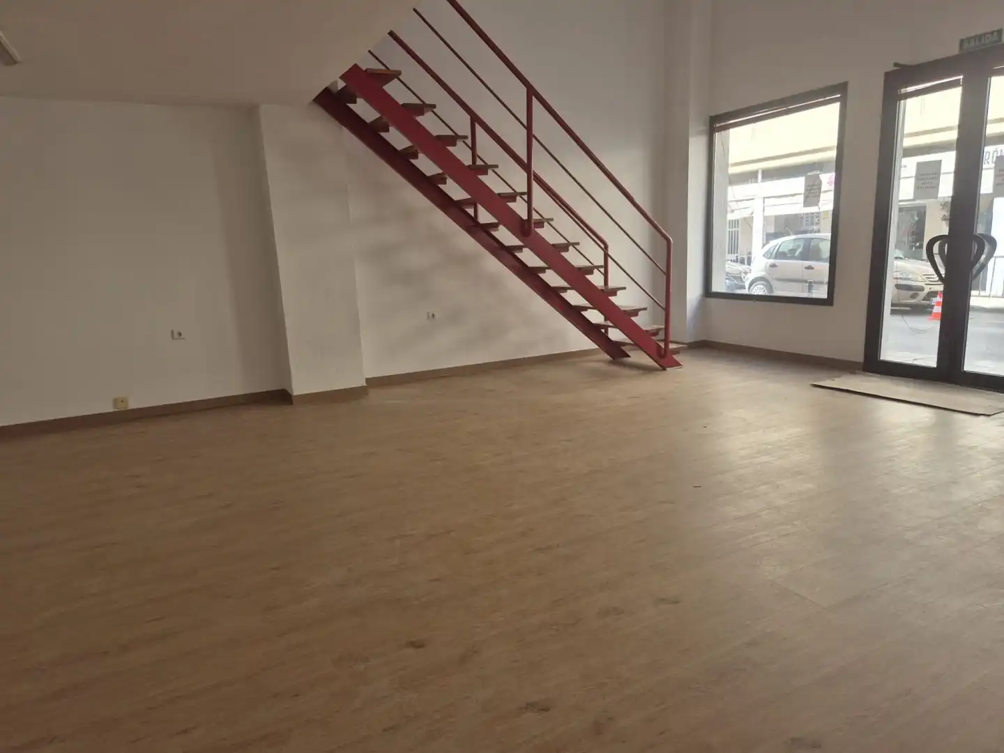Commercial properties for rent in Badajoz  with Air Conditioner