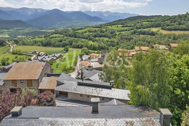 Casa-chalet en Venta en Urb El Colomer en Prullans