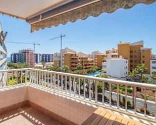 Vista exterior de Apartament de lloguer en Torrevieja amb Aire condicionat, Terrassa i Balcó