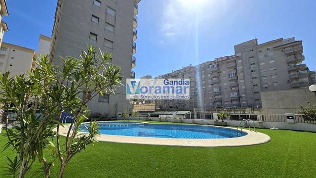 Piso en Alquiler en Plaça de la Rosa dels Vents en Playa de Gandia