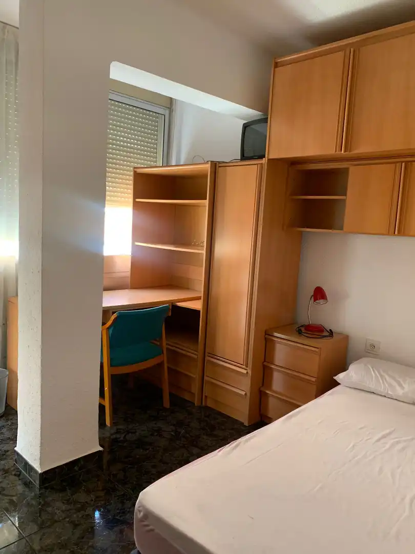 Bedroom of Flat for rent in Valencia  with Air Conditioner, Furnished and Oven