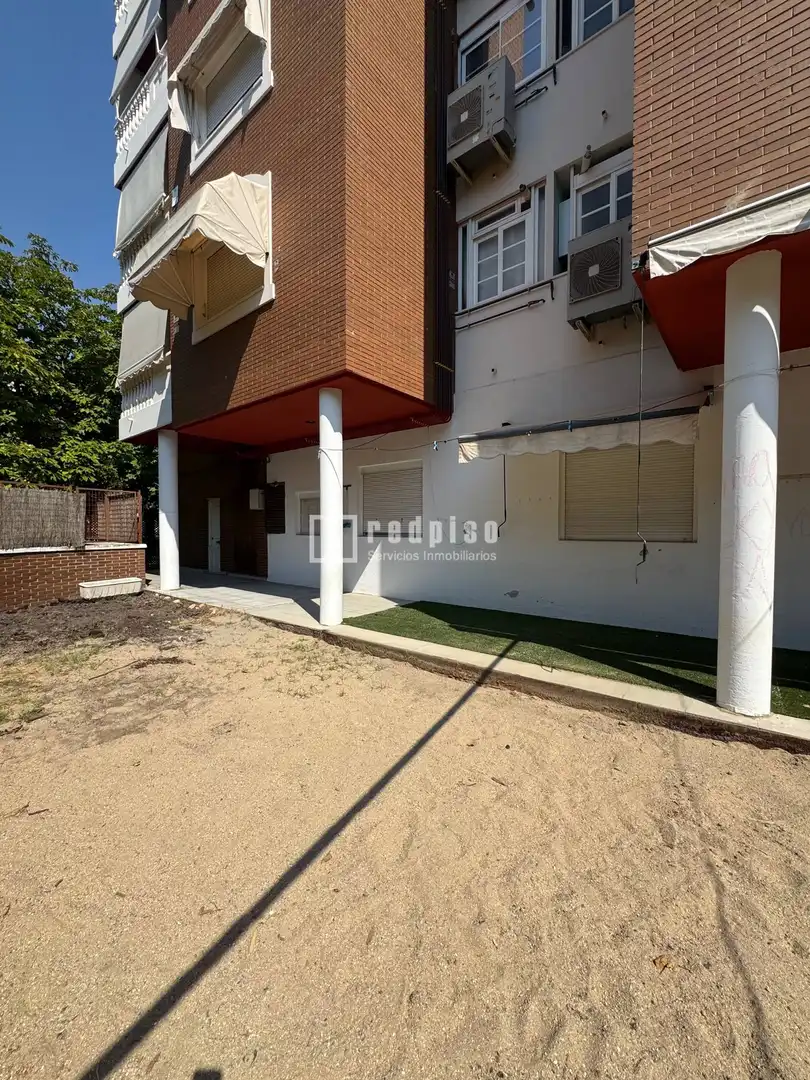 Business premises to rent in del Marqués de la Valdavia, imagen 3