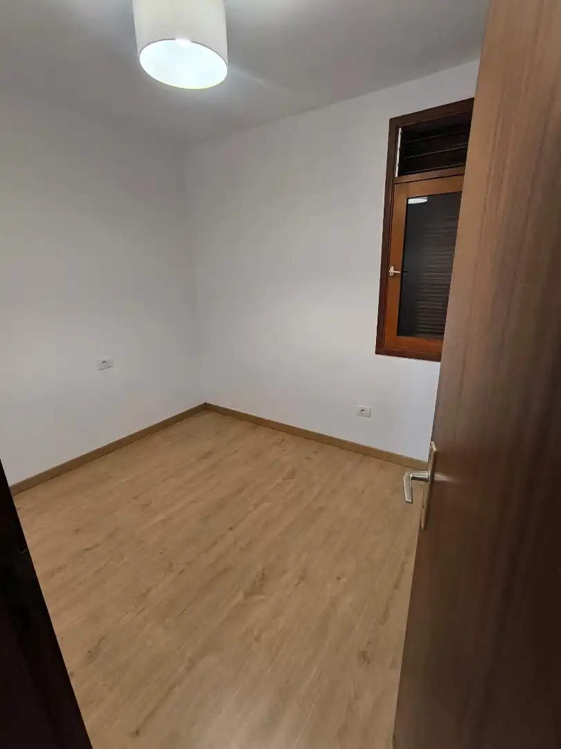 Habitación de Piso en venta en Santa Cruz de Tenerife con Horno, Lavadora y Balcón