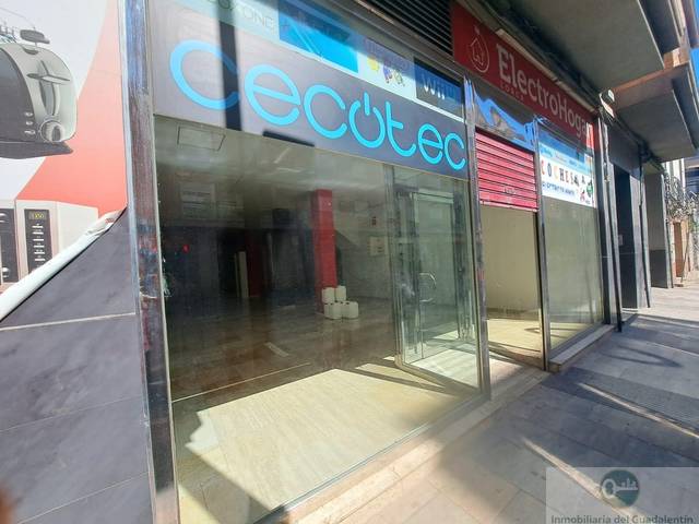 Local comercial en Alquiler en San José