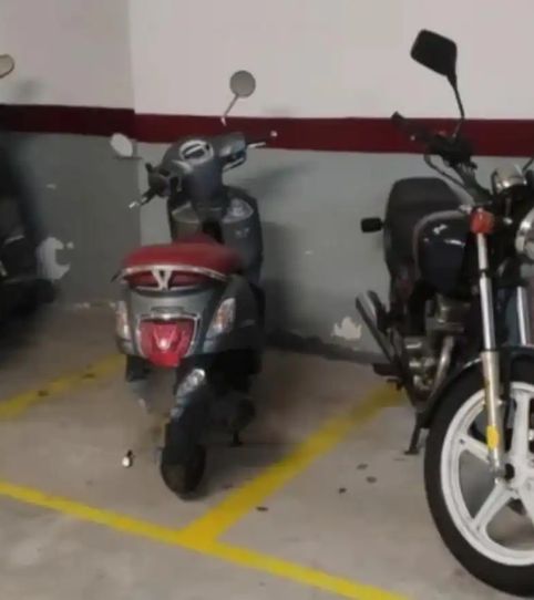 Foto 2 de Garaje en venta en Carrer de Francesc Layret, 35, Montesa, Esplugues de Llobregat