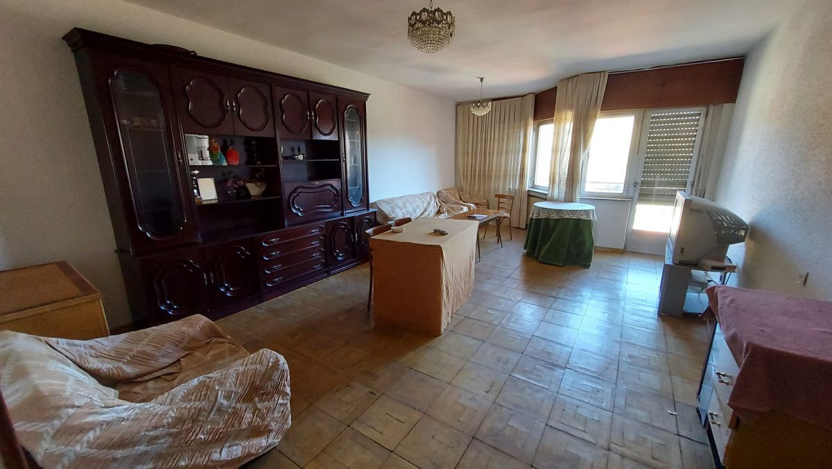 Living room of Flat for sale in La Robla   with Heating, Parquet flooring and Terrace