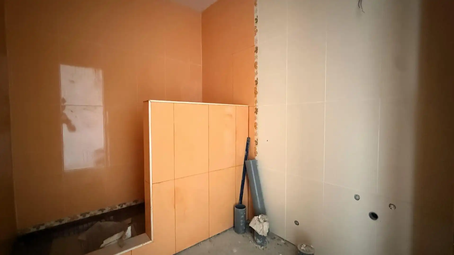 Badezimmer von Residential zum Verkauf in Periana