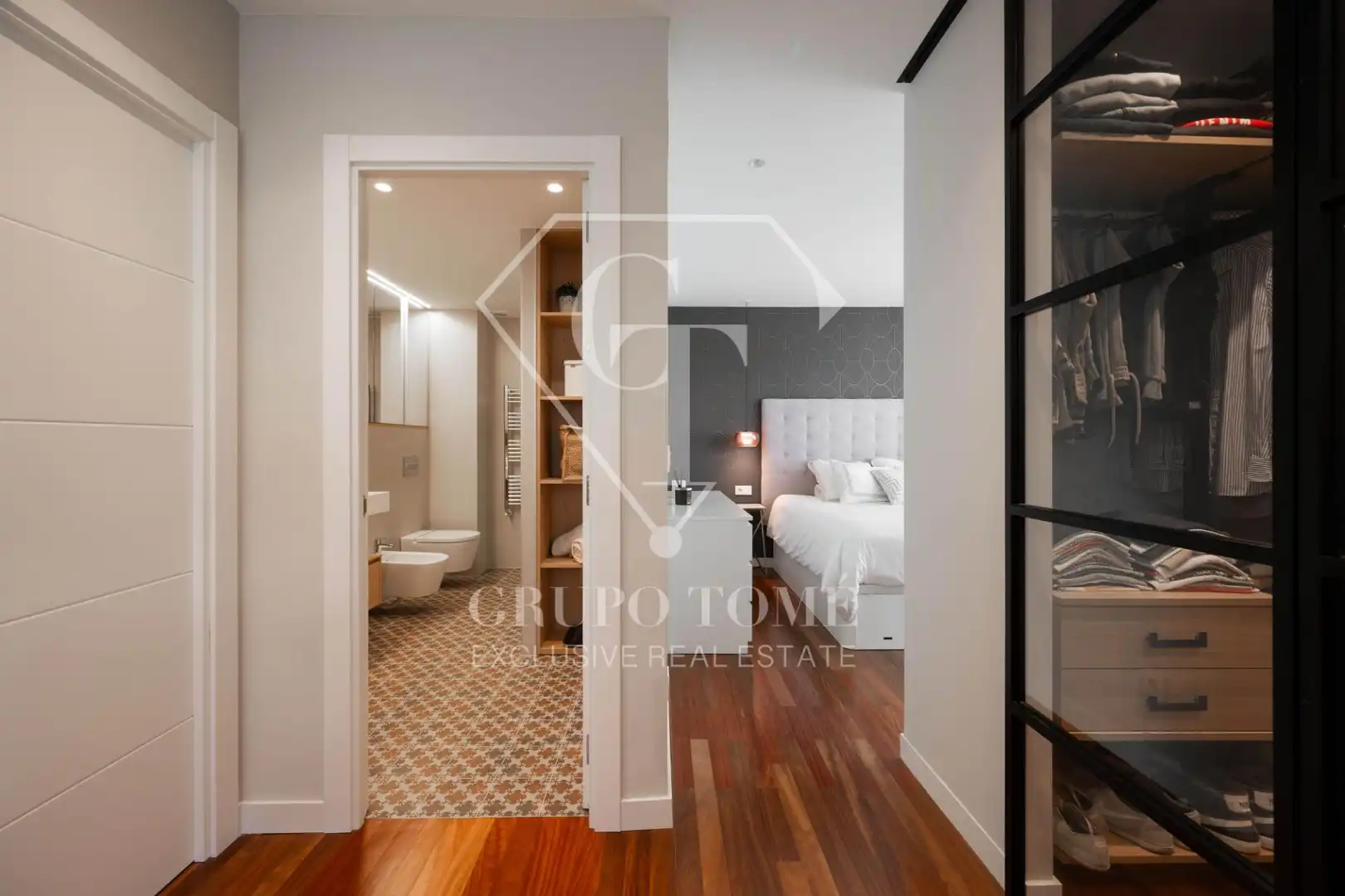 Bedroom of Detached homes for sale in Donostia - San Sebastián   with Heating, Private garden and Terrace