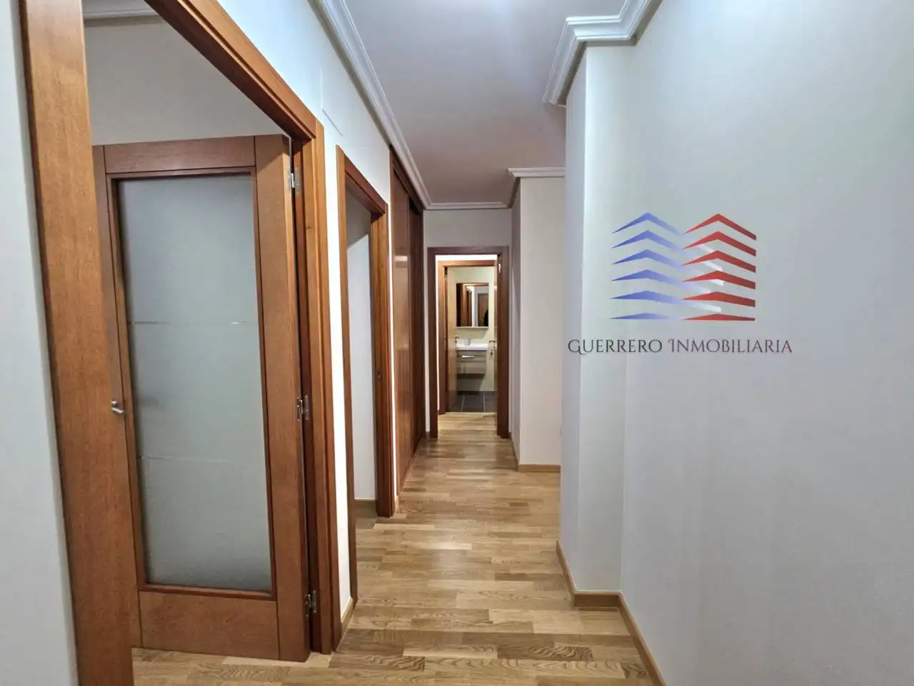 Wohnung zur Miete in Ourense Capital  mit Heizung, Parkett und Abstellraum