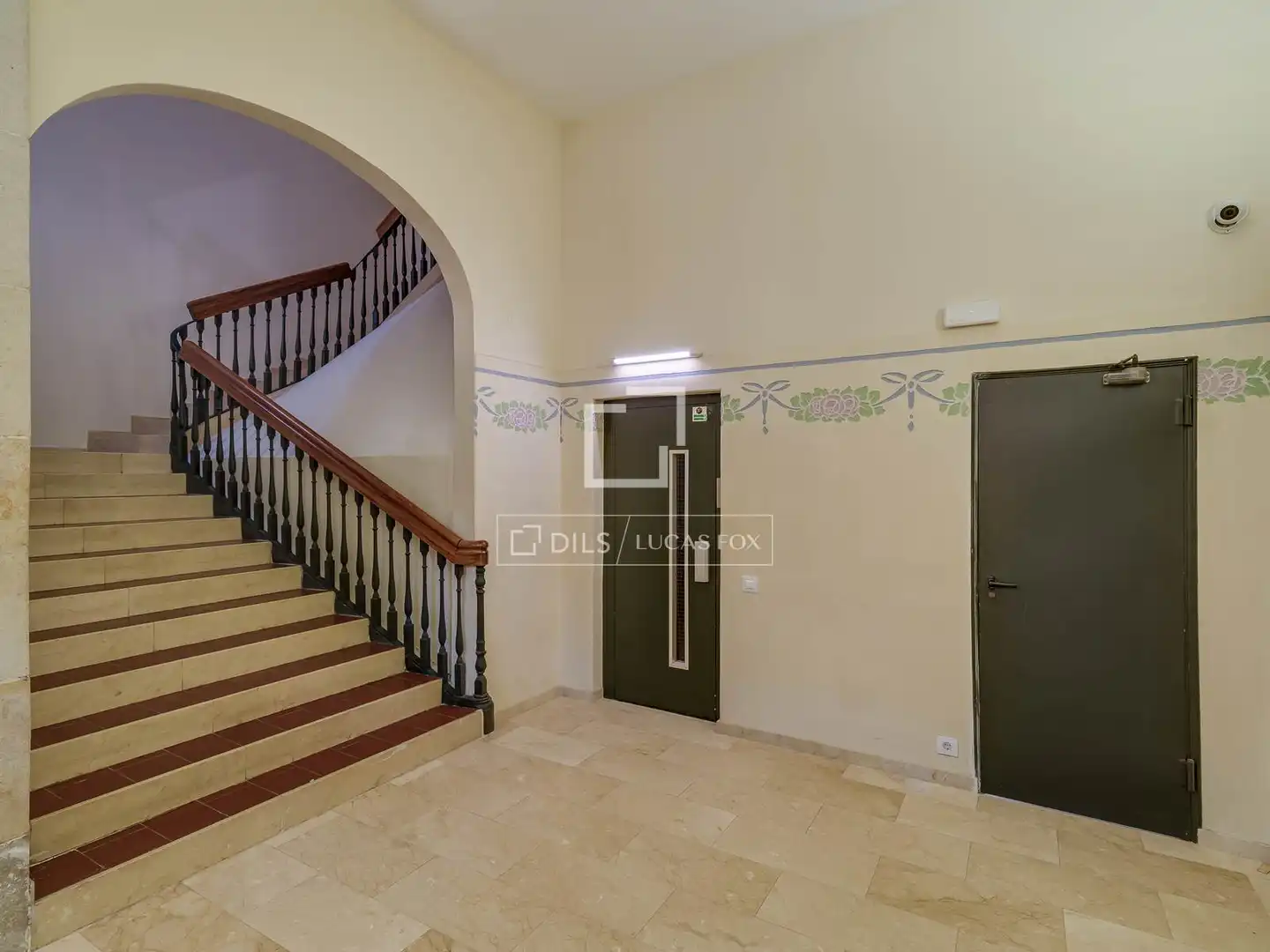 Piso en venta en Barcelona con Calefacción, Parquet y Trastero