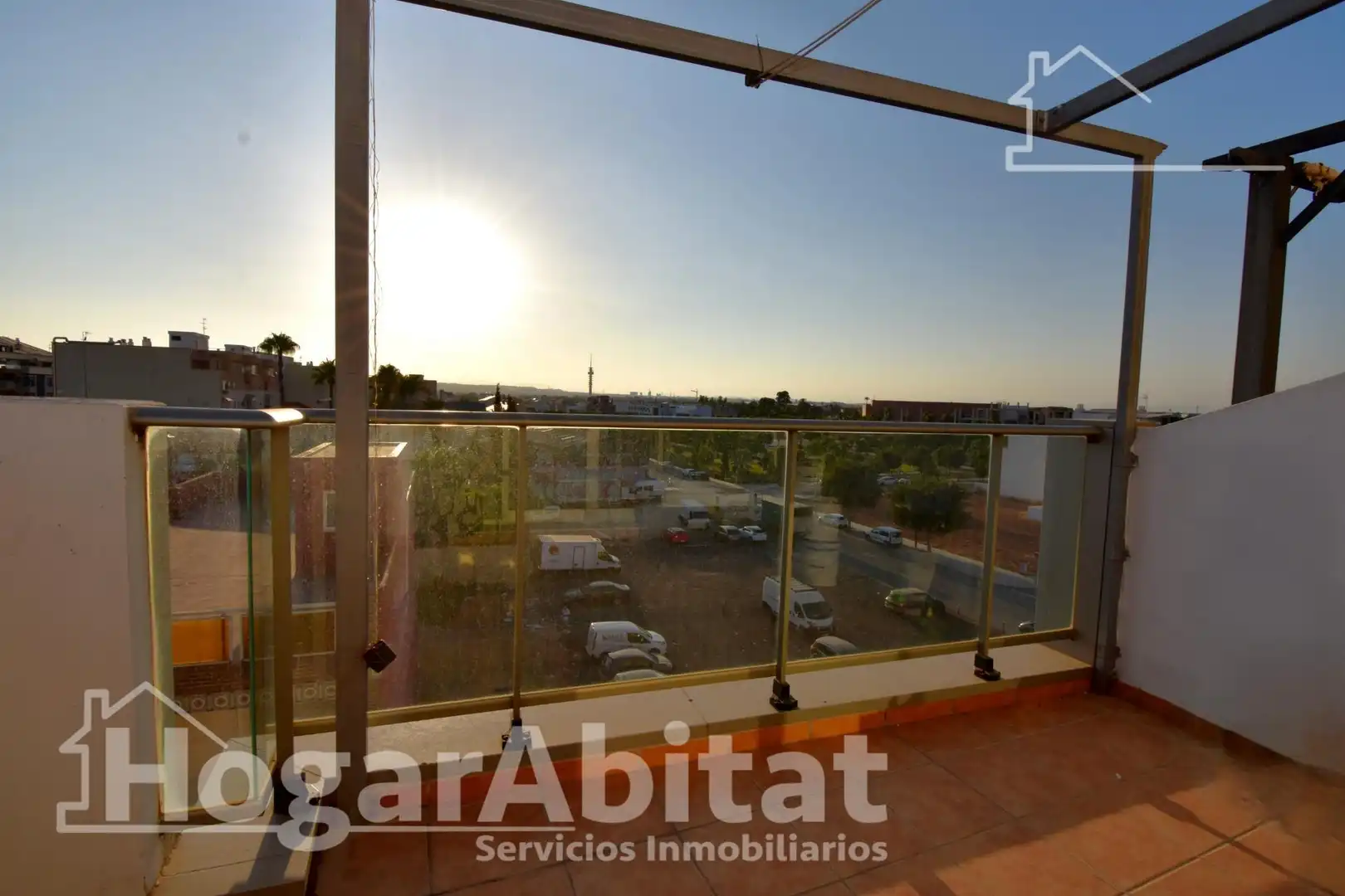 Vista exterior de Ático en venta en Albal con Aire acondicionado, Calefacción y Terraza