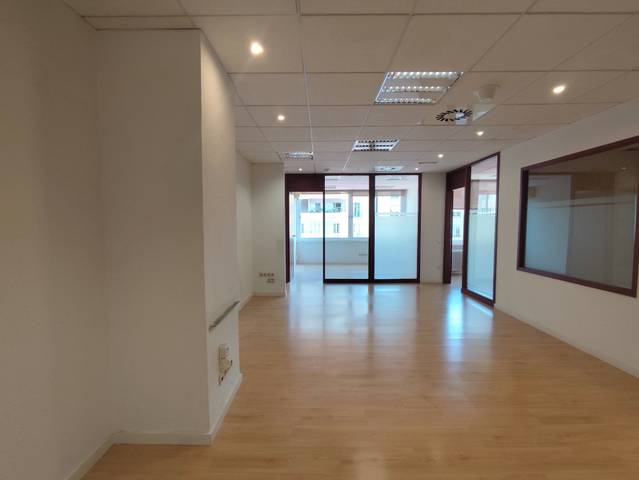 Oficina en Alquiler en Carrer de Tuset en Sant Gervasi- Galvany