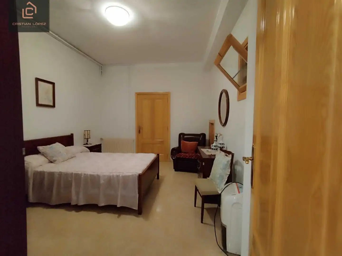 Dormitori de Casa o xalet en venda en Abegondo amb Calefacció, Parquet i Terrassa