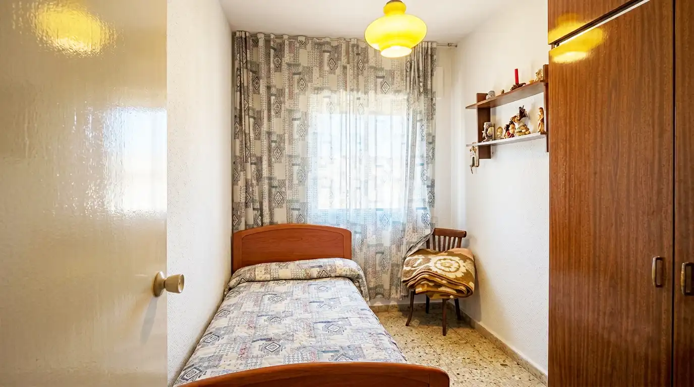 Schlafzimmer von Wohnung zum Verkauf in Coslada mit Klimaanlage, Terrasse und Möbliert