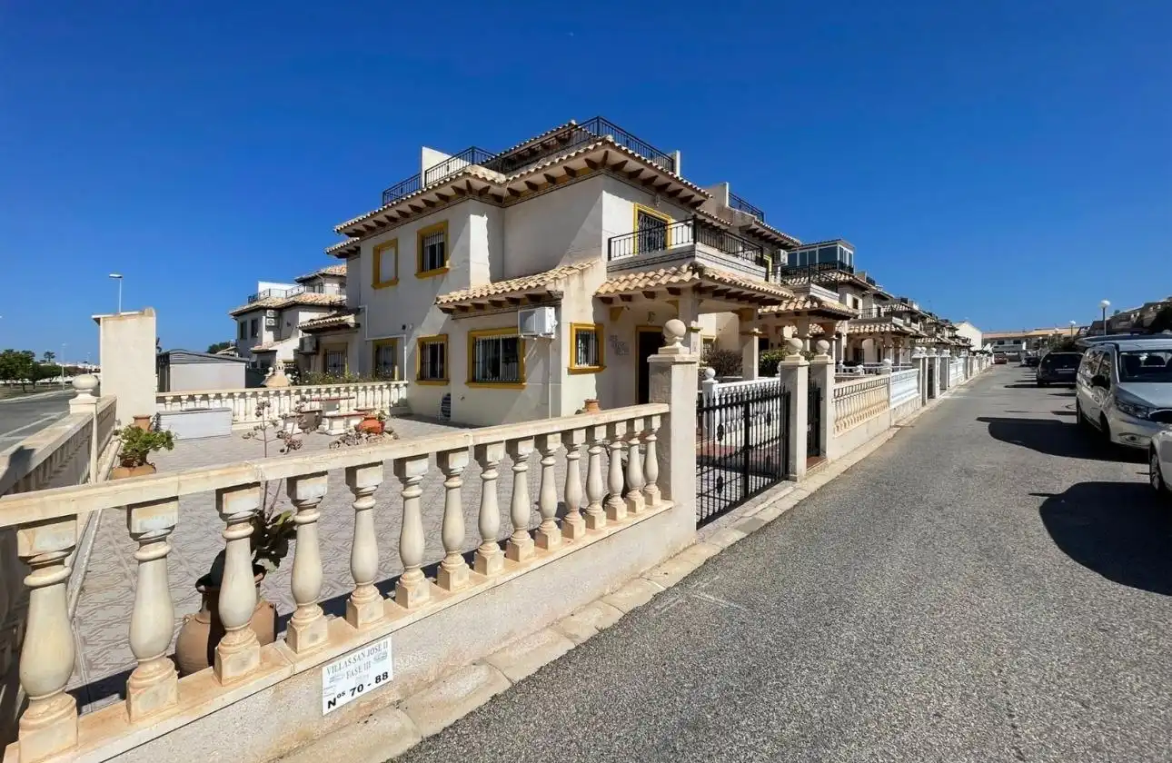 Casa pareada con piscina en venta en Calle Calle Caliza, imagen 7