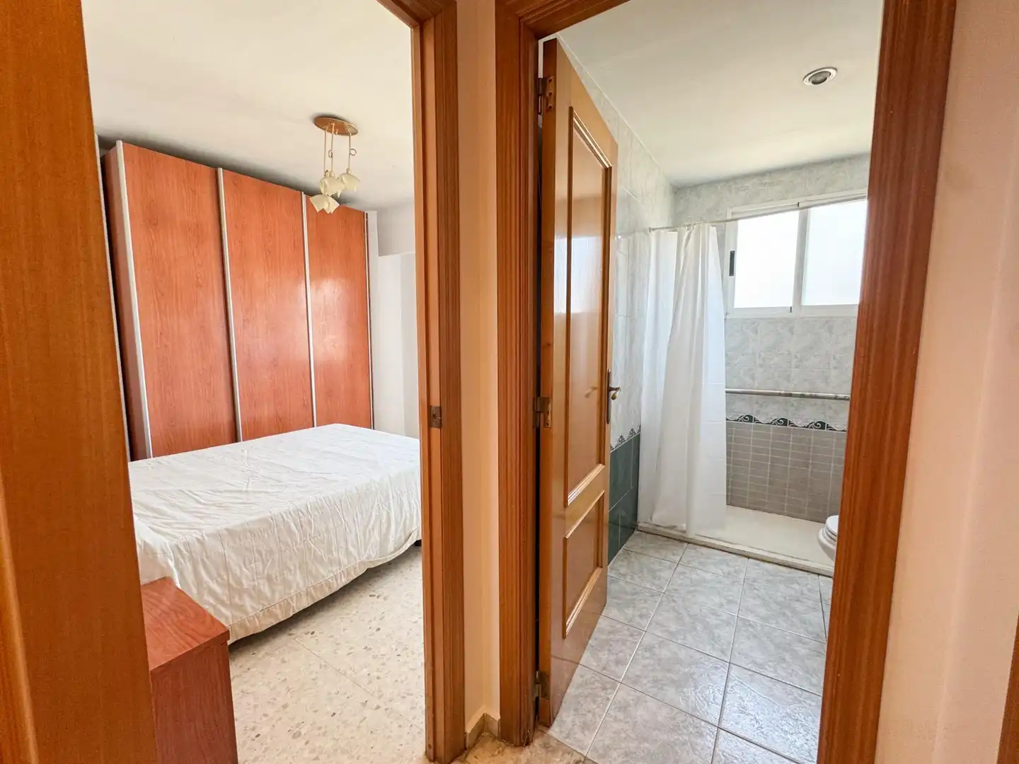 Habitación de Piso en venta en Valencia con Aire acondicionado y Balcón