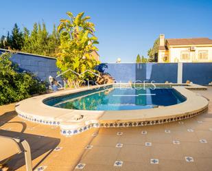 Swimming pool of Single-family semi-detached for sale in L'Eliana  with Air Conditioner, Heating and Private garden